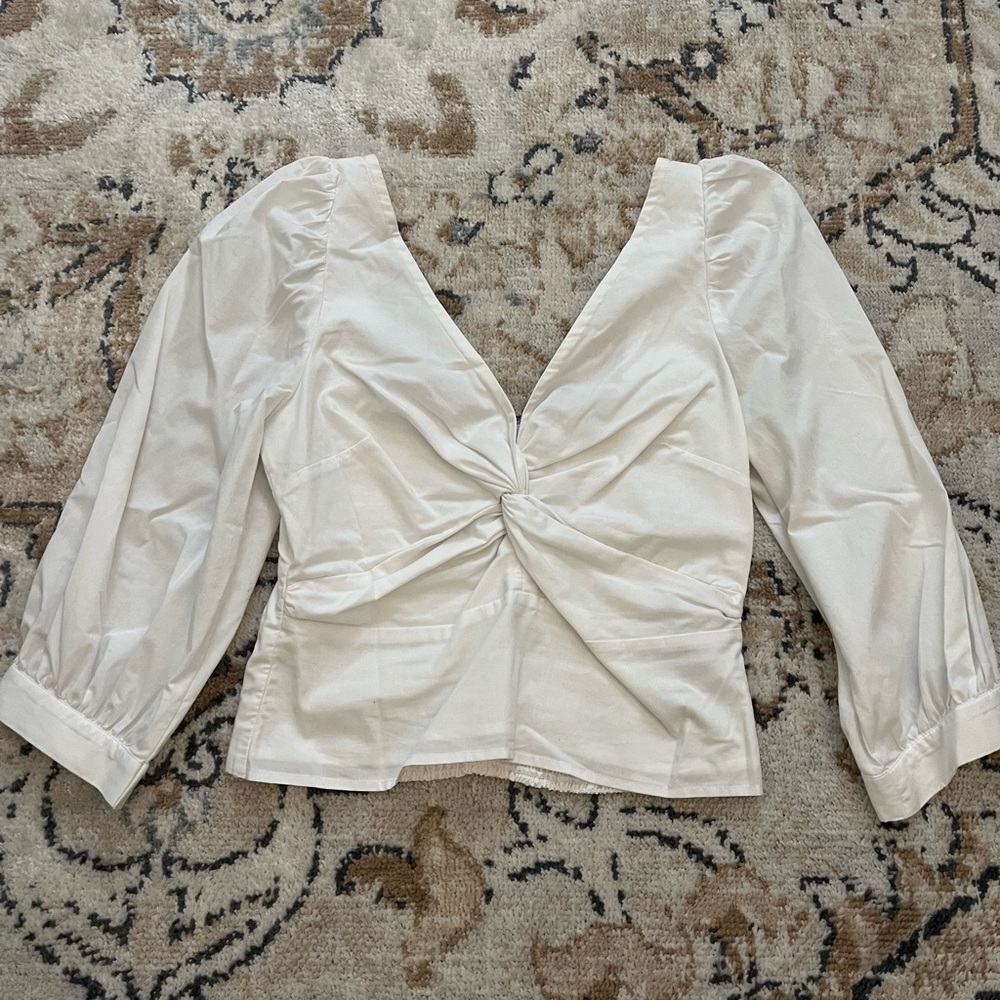 Women’s Abercrombie and Fitch Twist Front Puff Sleeve Top